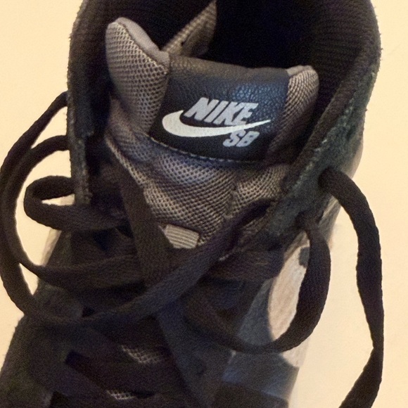 Nike Black High-Top Blazers with White/Gray Swoosh Accent - Picture 4 of 6